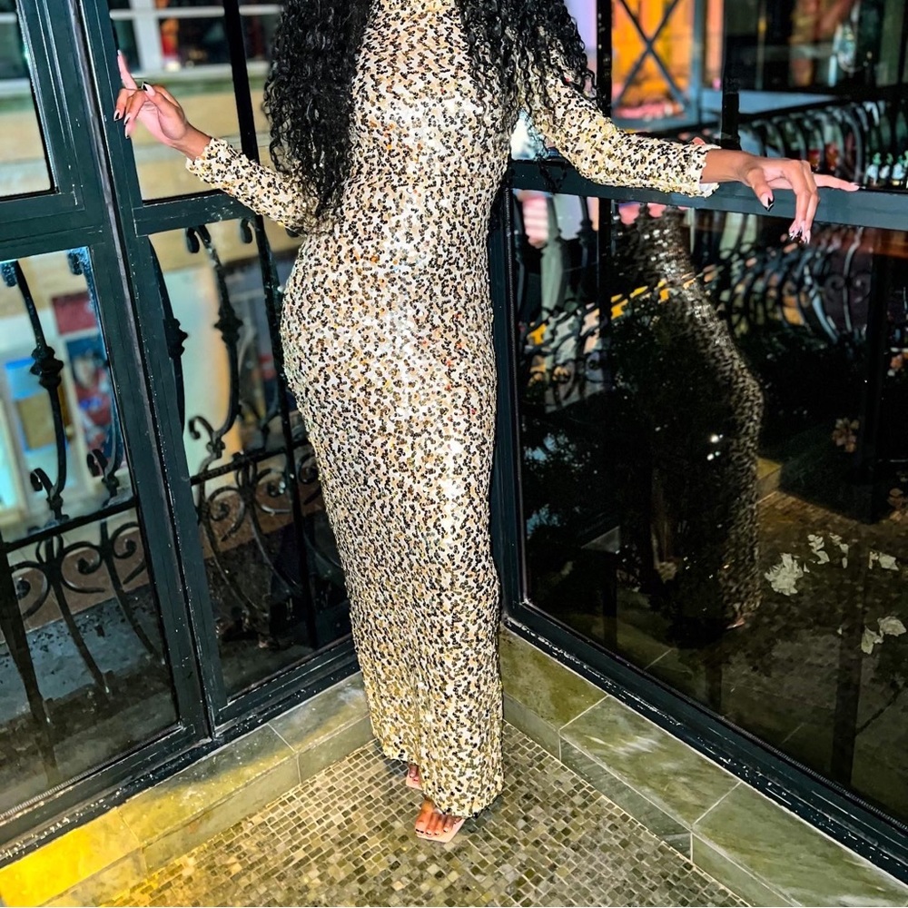Beautiful Champagne sequence gown worn once GREAT CONDITON
